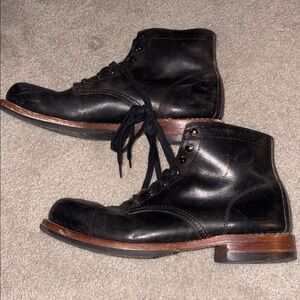 Wolverine 1000 Men's Black Leather Work Boots. Size 11D